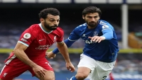 مدرب ليفربول يدافع عن محمد صلاح