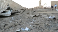مأرب.. صاروخ باليستي حوثي يستهدف منزل مواطن بحي الروضة (صور)