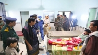محافظ شبوة يتفقد أحوال المرضى في مستشفى عتق بعد أدائه صلاة العيد