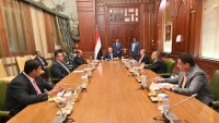 اجتماع برئاسة هادي يدعو لوحدة الصف بالتزامن مع إعلان للحوثيين وقف الهجمات