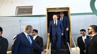 الرئيس العليمي يعود إلى عدن ويتعهد بدعم جهود الاصلاحات الحكومية