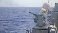 الجيش الأمريكي يعلن تدمير مسيرتين وصاروخا للحوثيين في البحر الأحمر