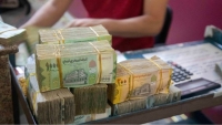 انهيار بلا توقف.. الريال اليمني يصل إلى 750 أمام الريال السعودي "أسعار الصرف"
