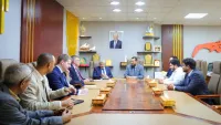 خلال لقائه وفد أممي.. محافظ عدن: أولوية السلطات المحلية تحسين الخدمات والأوضاع المعيشية ومحاربة الفساد