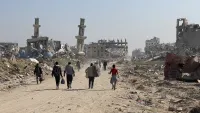 مركز حقوقي يطالب الحكومة اليمنية بالتنسيق لفتح ممرات آمنة لإجلاء 120 مواطنا يمنيا من غزة
